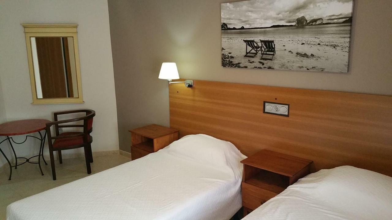 Sotel Valle Guadiaro Pueblo Nuevo de Guadiaro Dış mekan fotoğraf